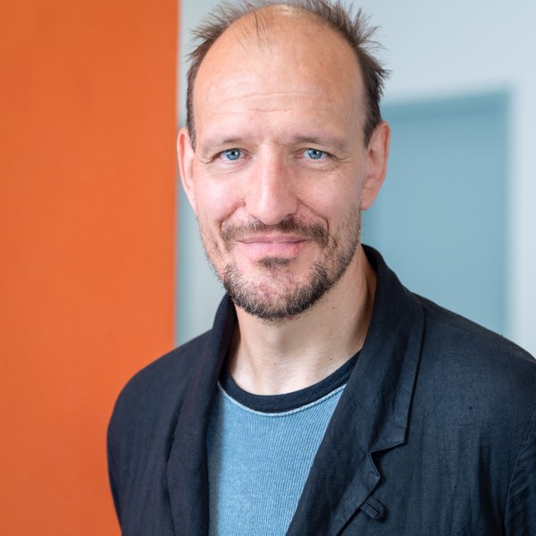 Porträt Prof. Dr. Mark-Georg Dehrmann
